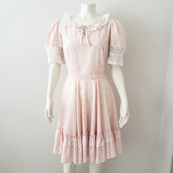 Vintage Dresses & Skirts - Vintage Pink Peach Country-style Square Dance Dress